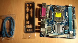 Gigabyte GA-H61N-D2V Motherboard